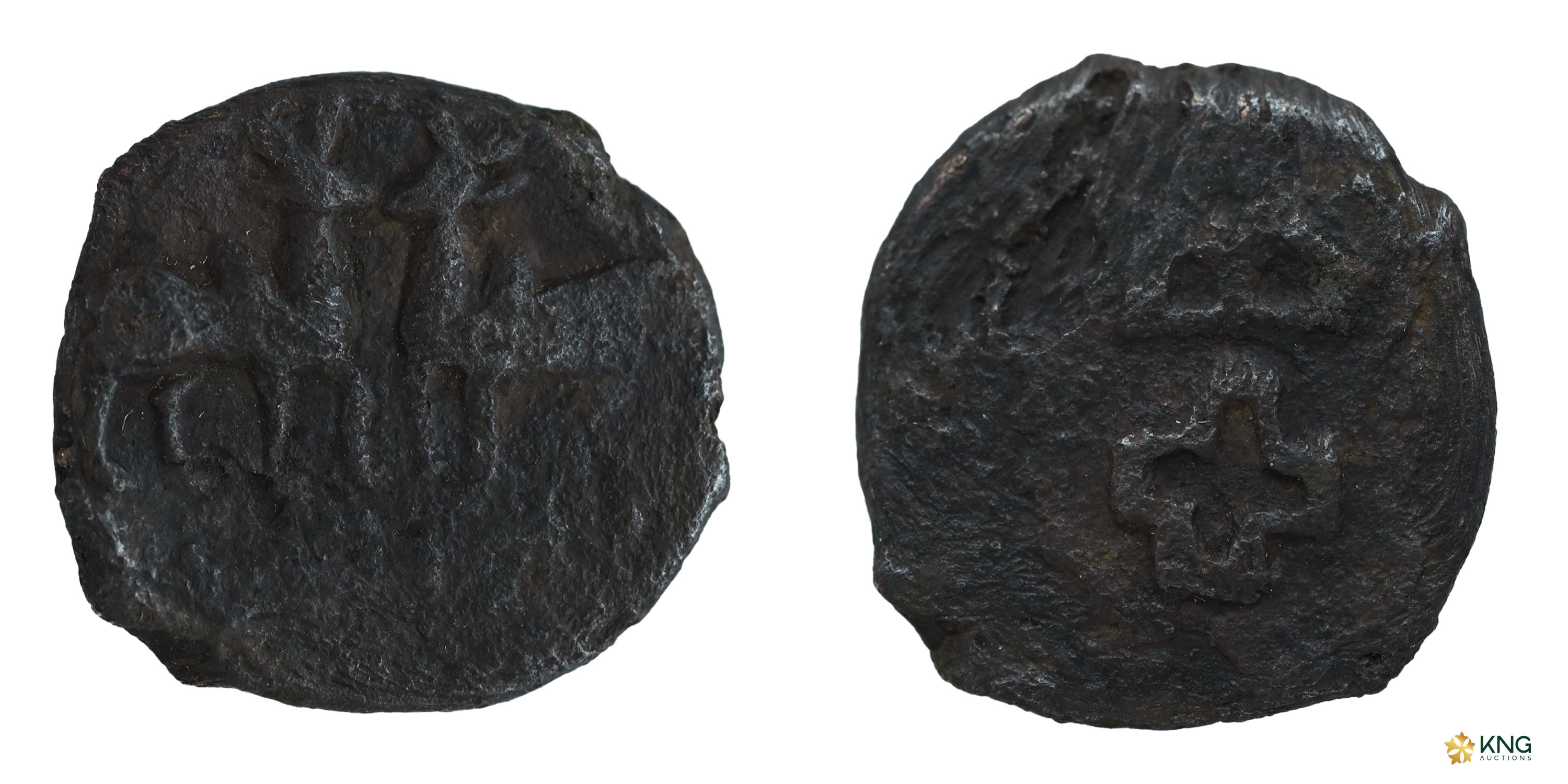 Ancient, Taxila ( 2nd–1st Century BC ), copper unit (1.58 g, 14.89 mm). Obv: Two bulls fac